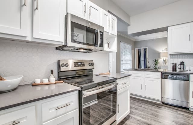 Churchill On The Park - Dallas, TX apartments for rent
