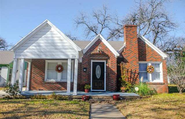Overhead Door Company Of Fort Worth Garage Door Services 840 Southway Cir Sycamore Fort Worth Tx Phone Number Yelp