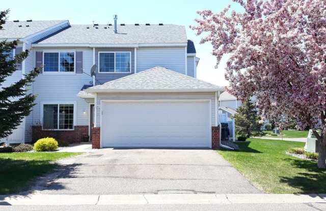 15971 Flotilla Trail Apple Valley Mn Apartments For Rent