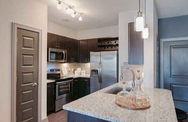 Cortland Inkwell Greenhouse Houston Tx Apartments For Rent