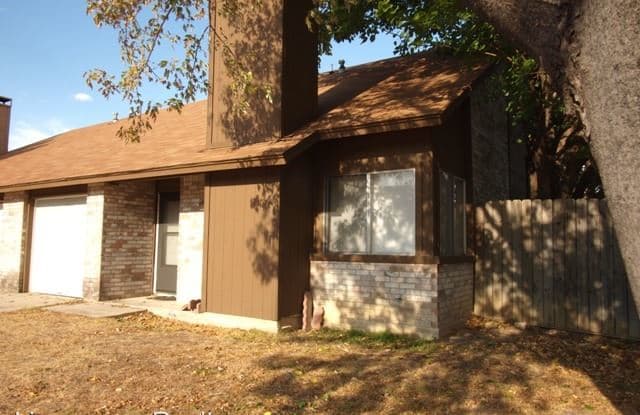 1101 Royal Crest Killeen Tx Apartments For Rent