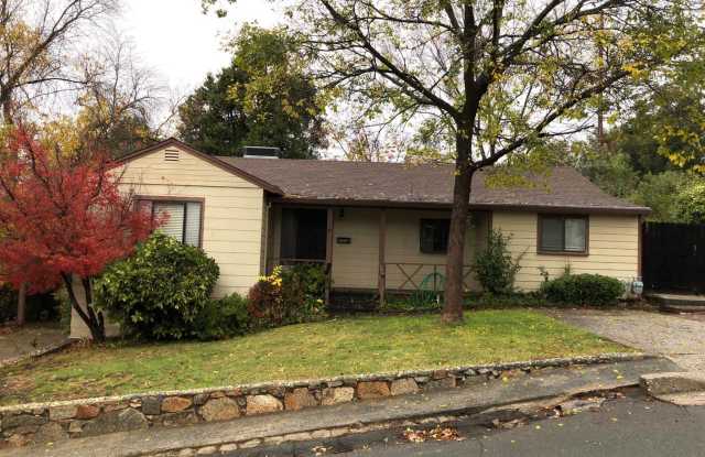 175 Upland Street Auburn Ca Apartments For Rent