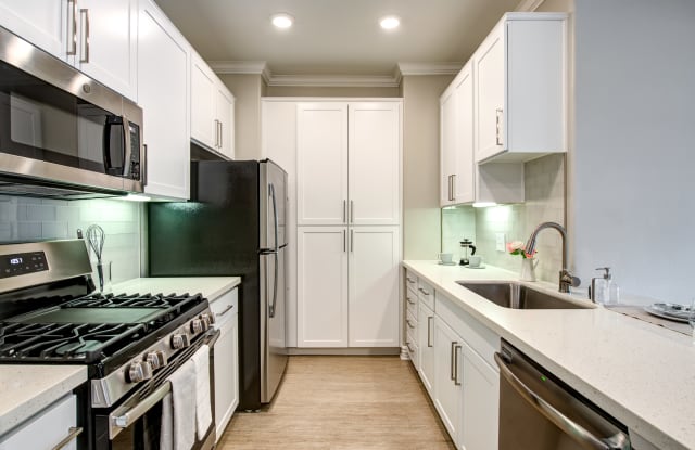 Avana North Hollywood Los Angeles Ca Apartments For Rent