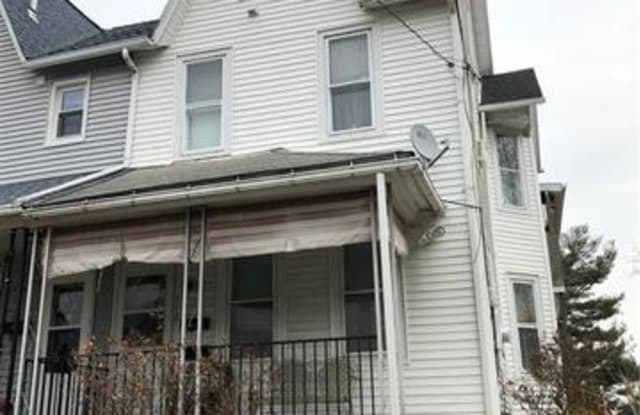 112 North Whitfield Street Nazareth Pa Apartments For Rent