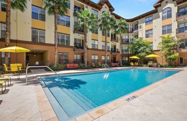 2022 N Lemans Blvd 2 Tampa Fl Apartments For Rent
