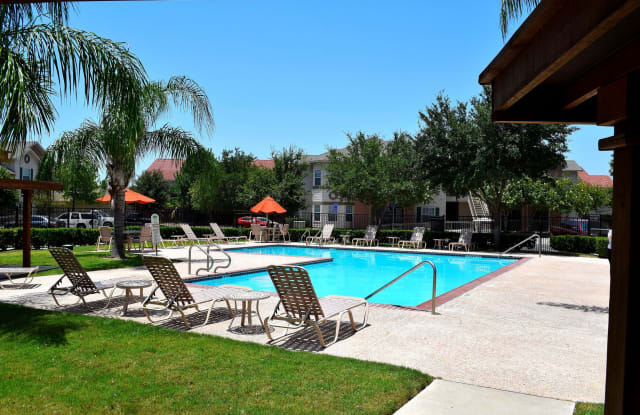 Cienega Linda Apartment Homes Laredo Tx Apartments For Rent