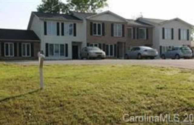 300 Main Street N Mount Holly Nc Apartments For Rent