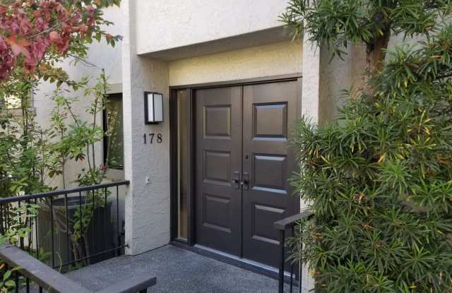 178 Sand Hill Circle Menlo Park Ca Apartments For Rent