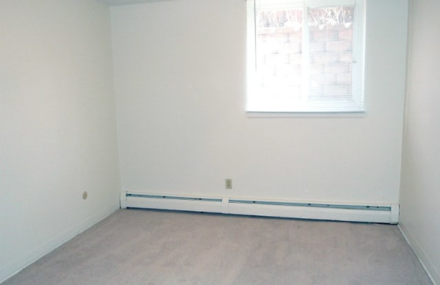 Pine Tree Park 840 St Paul Mn Apartments For Rent