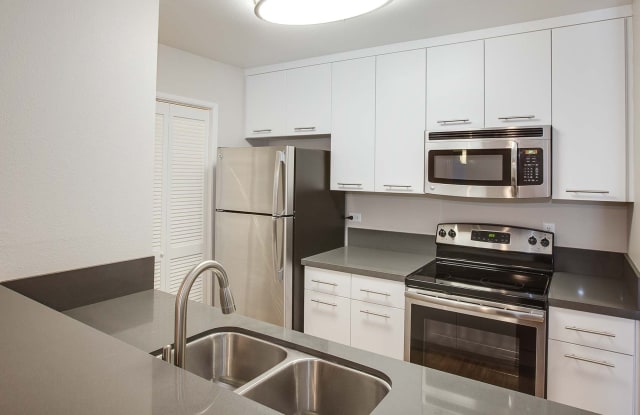 Villas Of Pasadena Apartment Homes Pasadena Ca Apartments For Rent