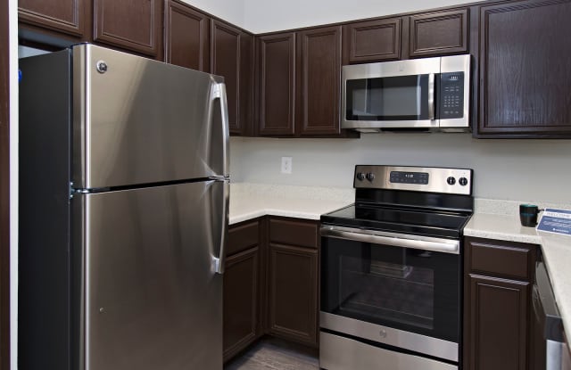 C1 Floorplan 3 Bed 2 Bath The Gates Of Allen Station Apartments