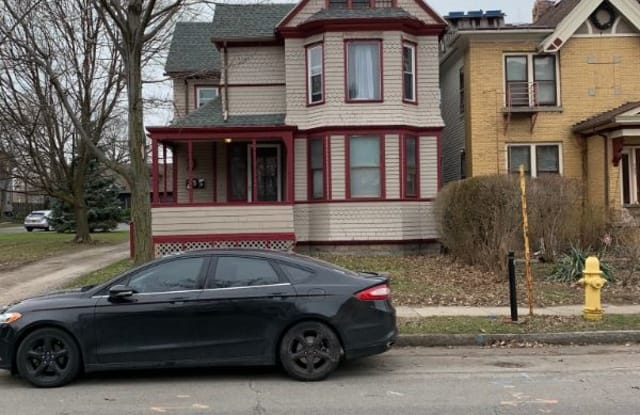 403 Alexander St Rochester Ny Apartments For Rent