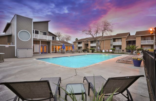 Shadow Bend Corpus Christi Tx Apartments For Rent