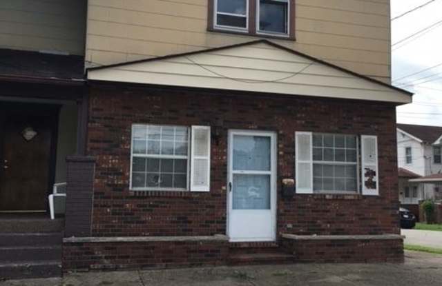 813 Grant Street Charleston Wv Apartments For Rent