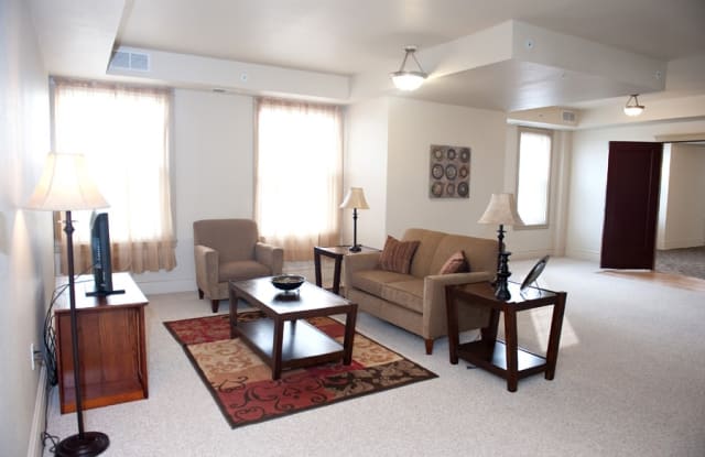 Income Restricted Russell Lamson Waterloo Ia Apartments For Rent