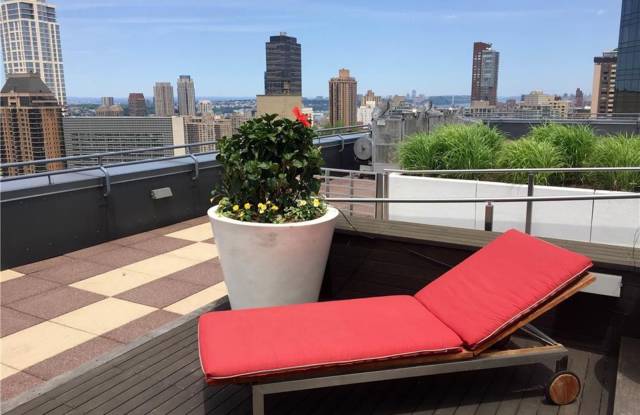 25 Columbus Circle New York Ny Apartments For Rent