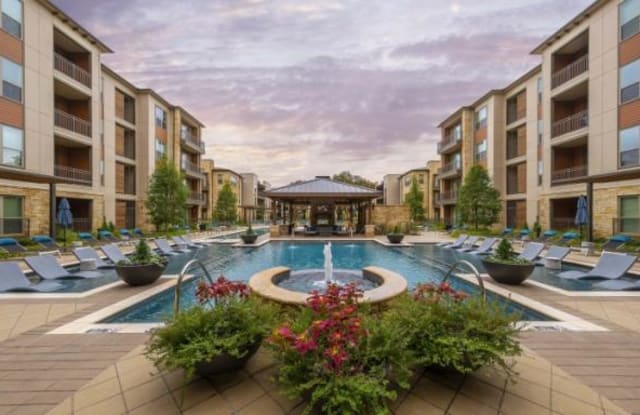 3533 Bluffs Ln Sachse Tx Apartments For Rent