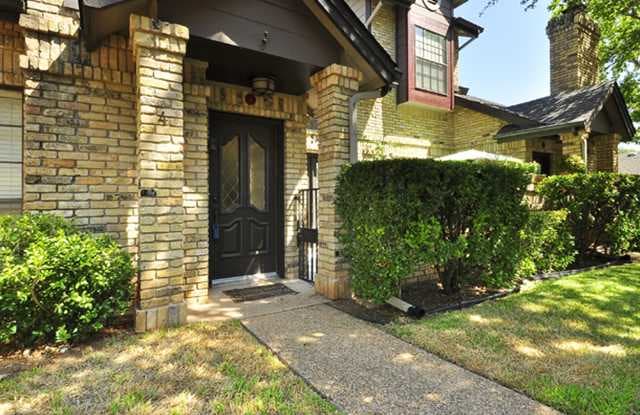 10819 Crown Colony 4 Austin Tx Apartments For Rent
