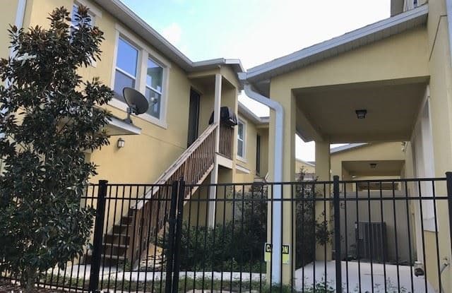 8701 Via Trieste Drive Garage Apartment Horizon West Fl Apartments For Rent