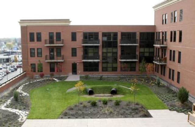 Grand River Station La Crosse Wi Apartments For Rent