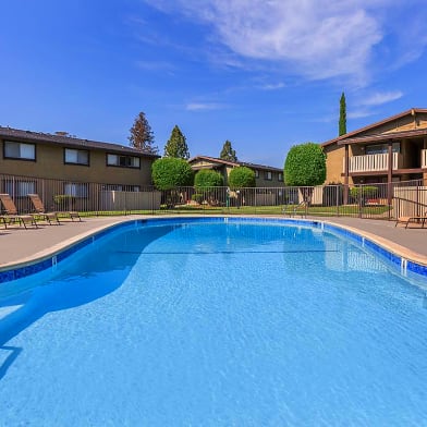 Vista Del Lago Apartments For Rent