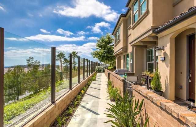 52 Finch Lake Forest Ca Apartments For Rent