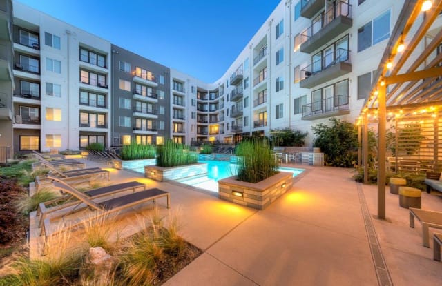 Axis 110 Richardson Tx Apartments For Rent
