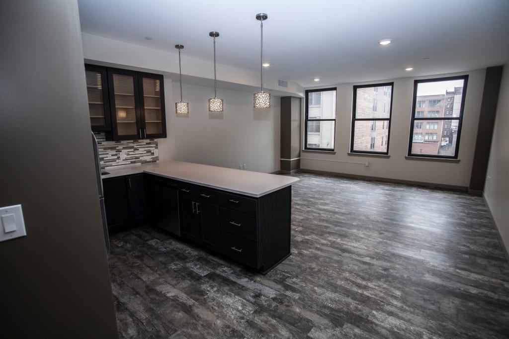 1820 Holmden Avenue Cleveland Oh Apartments For Rent