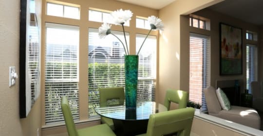 Williamsburg Of Cincinnati Cincinnati Oh Apartments For Rent