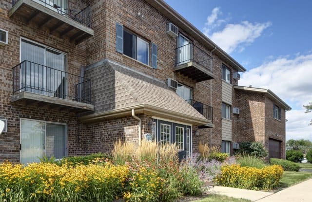 The Greenway At Carol Stream Carol Stream Il Apartments For Rent