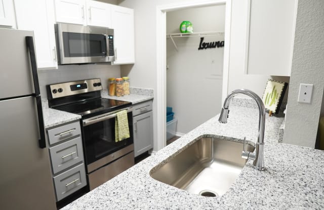 Tuscany At Lakepointe Lewisville Tx Apartments For Rent