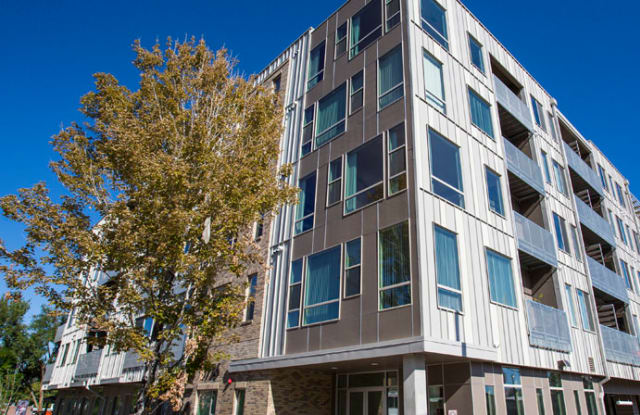 B Street Lohi Denver Co Apartments For Rent