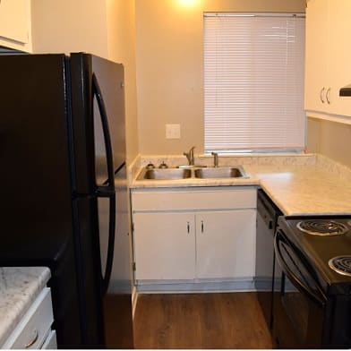 Reserve At River Walk Apartment Homes Apartments For Rent