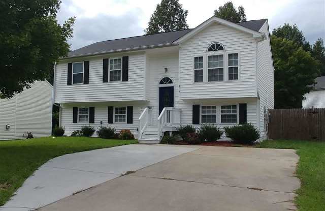 516 Laurens Way Knightdale Nc Apartments For Rent
