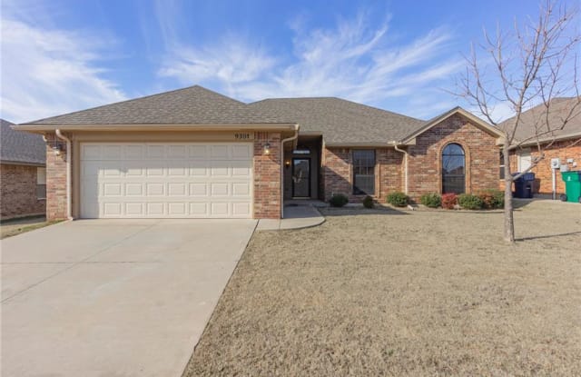 9301 Crooked Creek Lane Oklahoma City Ok Apartments For Rent
