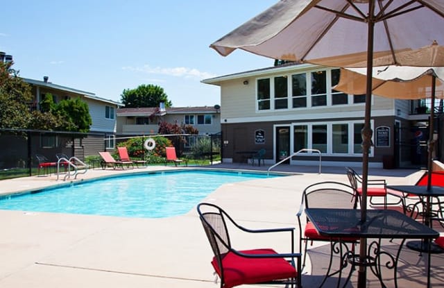 Clearwater Bay Apartment Homes Kennewick Wa Apartments For Rent
