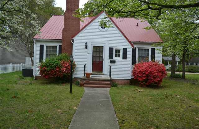 702 Poole Drive Fayetteville Nc Apartments For Rent