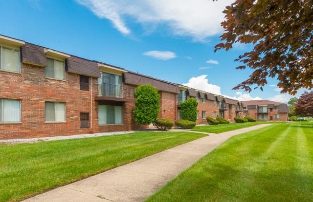 Warren Woods Apartments