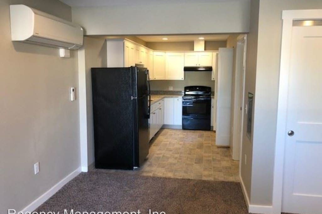 Garden Court Plaza Apartments Forest Grove Or Apartments For Rent