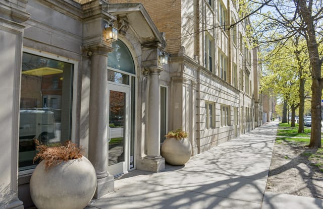 1310 16 E Hyde Park Blvd Chicago Il Apartments For Rent