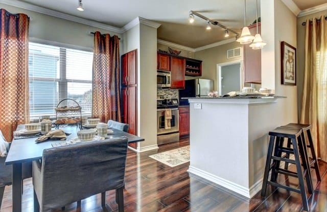 The Link On Maple Dallas Tx Apartments For Rent