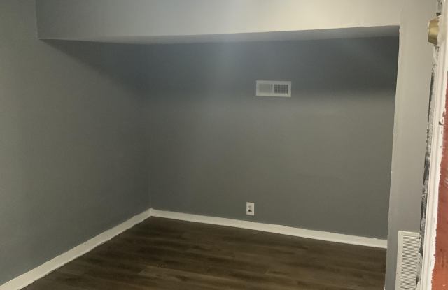1104 East Mccarty Street C Jefferson City Mo
