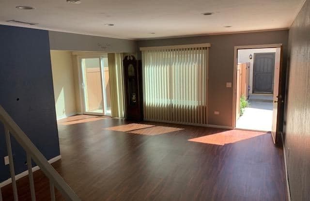 16856 Sierra Vista Way Cerritos Ca Apartments For Rent