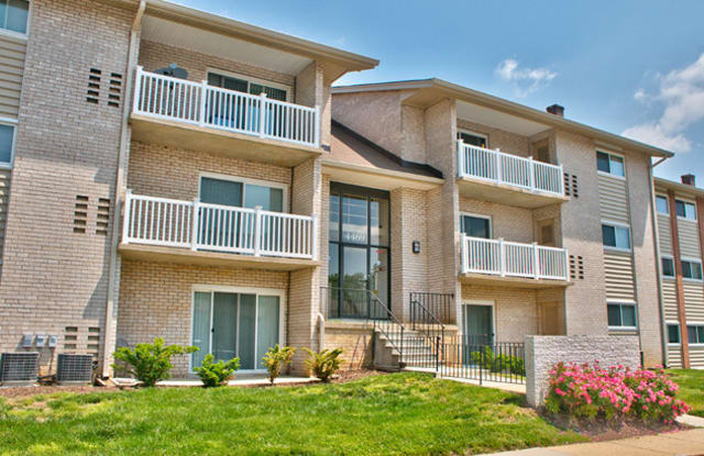 Harbour Manor Hillcrest Heights Md Apartments For Rent