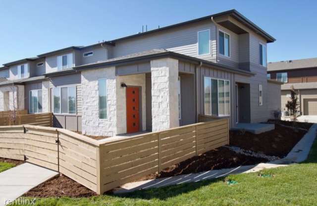 321 Skyraider Way 4 Fort Collins Co Apartments For Rent