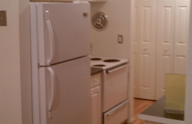 Hillside Condominiums Macomb County Mi Apartments For Rent