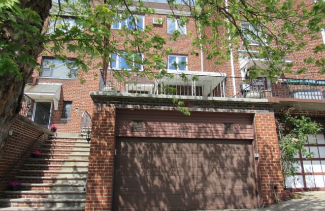 63 23 53rd Drive 2 Queens Ny Apartments For Rent