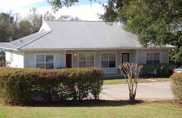 Cottages At Glenda Tallahassee Fl Apartments For Rent