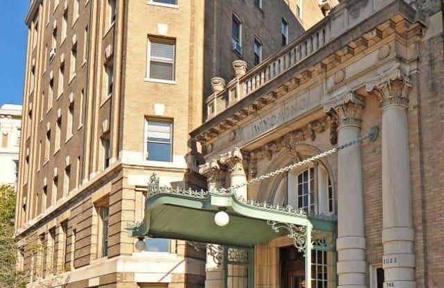 2022 Columbia Road Nw Washington Dc Apartments For Rent