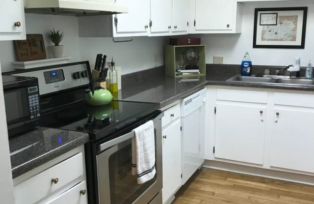 500 Paragon Mills Rd Apt M11 Nashville Tn Apartments For Rent